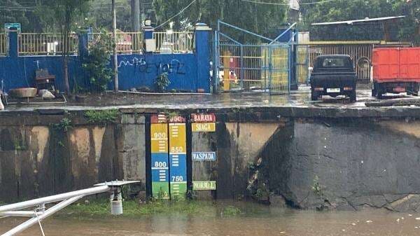 Hujan Guyur Jakarta, Pintu Air Manggarai Siaga 4