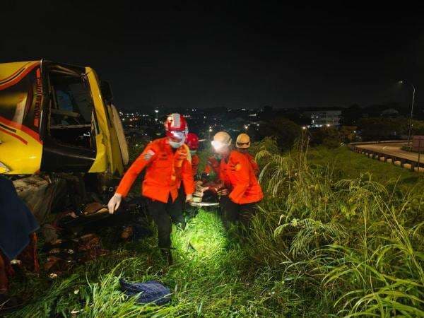 Kecelakaan Maut di Tol Semarang, Bus Cahaya Trans Dikemudikan Sopir Cadangan