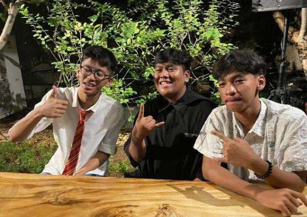 Demi Tampil di Panggung Megah, Personel Band Rock SLR Rela Pindah Sekolah