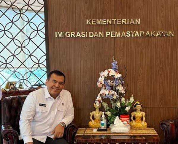 Profil dan Pendidikan Silmy Karim yang Dicopot Prabowo dari Jabatan Wamen Imipas