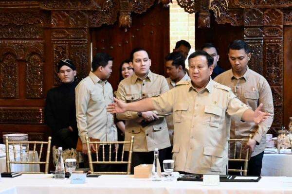 Ratas di Kertanegara, Prabowo Minta Siapkan 2.000 Talenta Muda untuk di BUMN dan Swasta