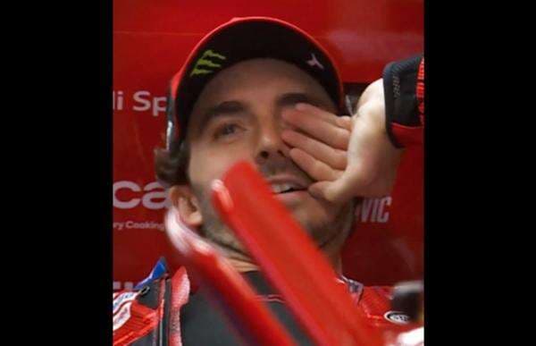 Casey Stoner Prihatin Lihat Francesco Bagnaia Terpuruk di MotoGP 2025: Sulit Tahu Sumber Masalahnya