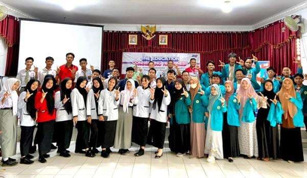 JNE Gelar "Connecting Happiness for Education" di SMKN 1 dan STAI Al Hikmah Tebing Tinggi