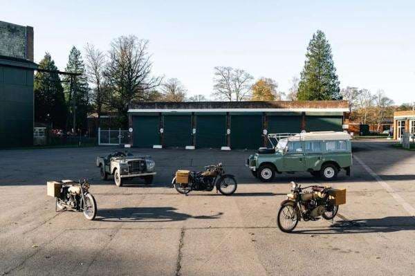 Hobi Gila Aquaman Jason Momoa: Bikin Mobil Klasik Jadi Listrik hingga Koleksi Harley Jadul Hobi Gila Aquaman Jason Momoa: Bikin Mobil Klasik Jadi Listrik hingga Koleksi Harley Jadul