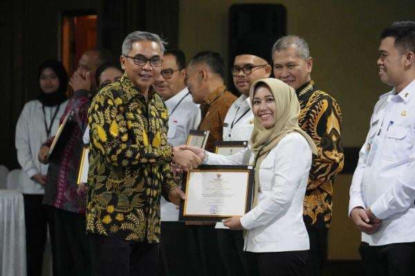 Sabet Penghargaan MCP 2024 Terbaik, Ning Ita:Pemerintahan Yang Bersih Budaya di Kota Mojokerto