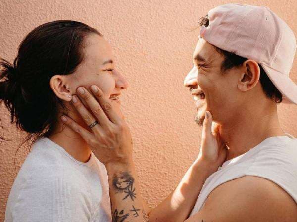 Kaget! Dahlia Poland dan Fandy Christian Ternyata Menikah Secara Islam