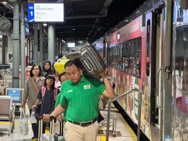 Arus Balik Mulai Terlihat di Sejumlah Stasiun, Penumpang Tiba di Jakarta Meningkat