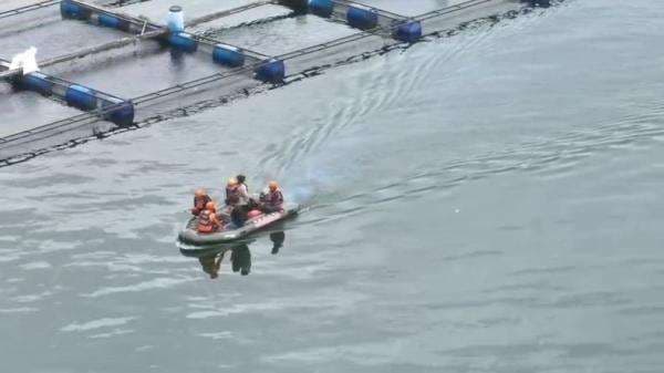 Hilang Saat Menyelam, Nelayan Penembak Ikan di Danau Maninjau Belum Ditemukan