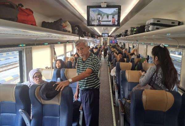 8 Hari Mudik Lebaran, 14.760 Penumpang Naik Turun dari Stasion KA Bojonegoro