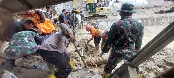 Tim SAR Temukan Korban Longsor di Proyek PLTM Aek Sibundong Tapanuli Utara