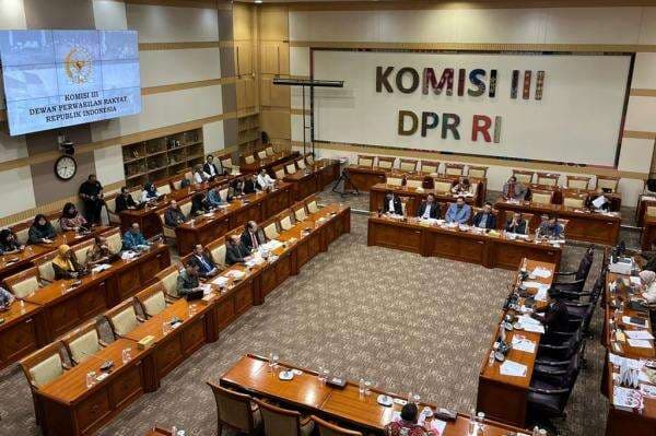 Komisi III DPR Cecar KY, Heran Calon Hakim Agung Diduga Plagiat Bisa Lolos