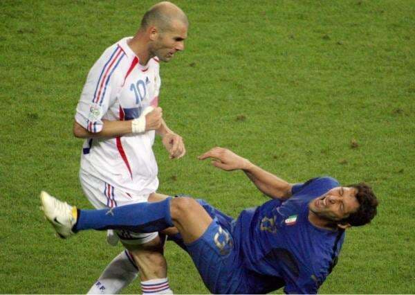 Kisah Tandukan Zinedine Zidane ke Marco Materazzi di Final Piala Dunia 2006