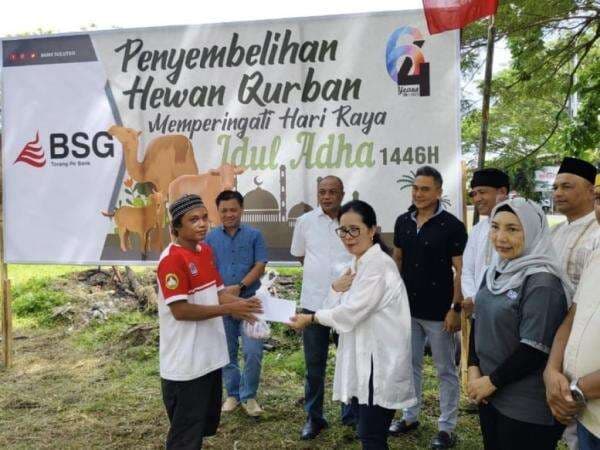 Bantuan Qurban Idul Adha: Bank SulutGo Distribusikan 18 Ekor Sapi di Sulut dan Gorontalo