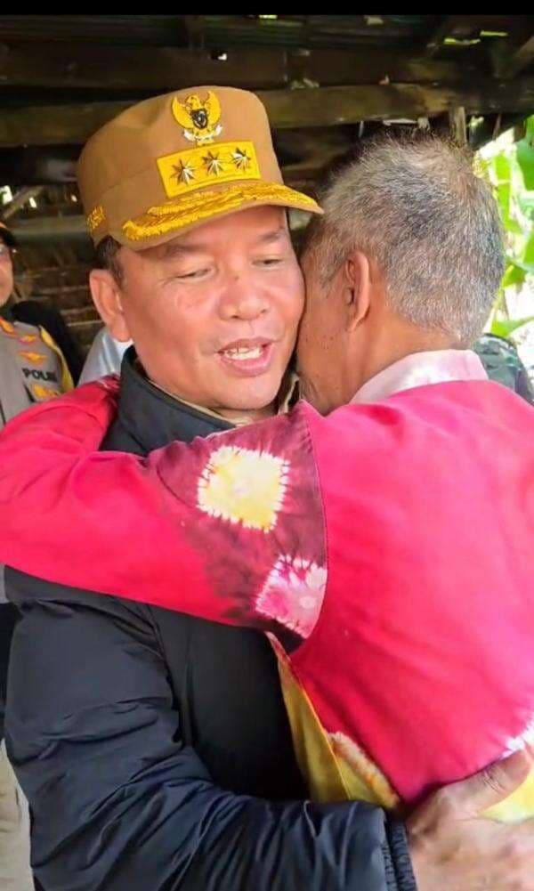 Sambutan Hangat Warga Jadi Penyemangat Gubernur Bangun Kalimantan Tengah