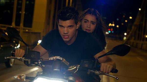 Sinopsis Film Abduction, Pelarian Berbahaya Akibat Identitas