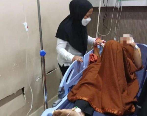 Diserang Gangster, Pria di Bogor Luka Parah Jarinya Putus