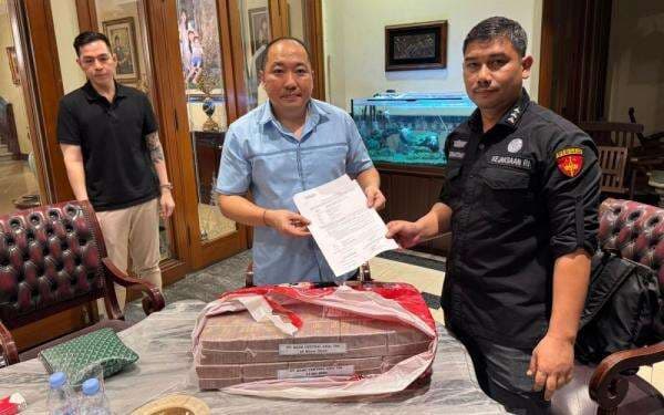 Kejagung Geledah Tujuh Lokasi di Kasus Sritex, Temukan Plastik Isi Uang Rp2 Miliar dari Rumah Dirut