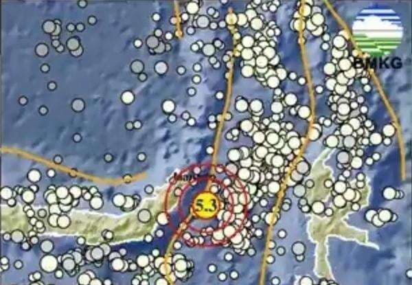 Breaking News! Gempa Besar M5,3 Guncang Bitung Sulut Breaking News! Gempa Besar M5,3 Guncang Bitung Sulut