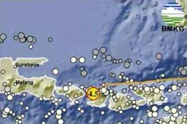 Gempa Terkini Magnitudo 4,5 Guncang Lombok Utara NTB Gempa Terkini Magnitudo 4,5 Guncang Lombok Utara NTB