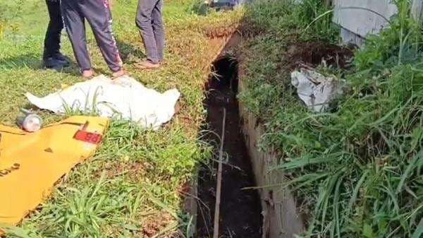 Warga Sumedang Gempar, Mayat Wanita Ditemukan di Gorong-Gorong Tol Cisumdawu