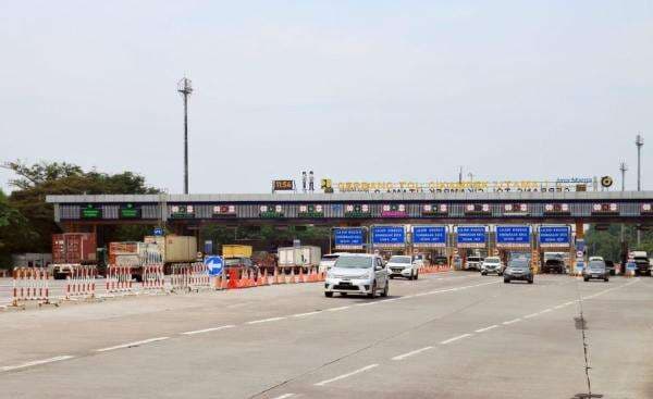 Long Weekend Usai, 199.628 Kendaraan Kembali ke Jabotabek Long Weekend Usai, 199.628 Kendaraan Kembali ke Jabotabek