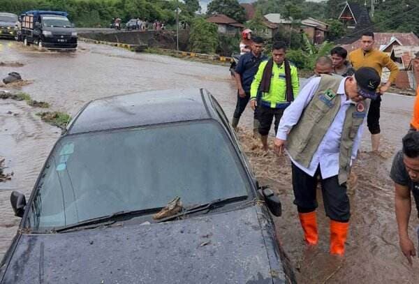 Gubernur Sumbar: Jumlah Korban Meninggal Akibat Banjir Bandang Bertambah Jadi 34 Orang
