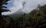 Gunung Lewotobi Laki-Laki Kembali Erupsi, Warga Diimbau Jauhi Radius 5 Kilometer