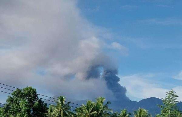 Gunung Dukono Erupsi Pagi Ini, Kolom Abu Capai 1.000 Meter