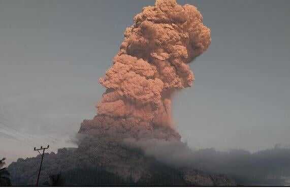 Gunung Lewotobi Laki-laki Naik Status jadi Awas usai Meletus Dahsyat Hari Ini Gunung Lewotobi Laki-laki Naik Status jadi Awas usai Meletus Dahsyat Hari Ini