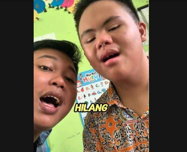 Viral Kedekatan Guru dengan Murid Berkebutuhan Khusus, Menyentuh Hati Netizen Viral Kedekatan Guru dengan Murid Berkebutuhan Khusus, Menyentuh Hati Netizen