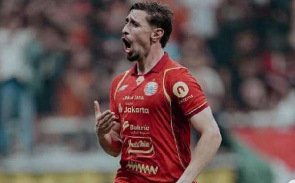 Persib Bandung Resmi Lepas Bek Paling Subur, Alasan Kepergian Bikin Bobotoh Terkejut Persib Bandung Resmi Lepas Bek Paling Subur, Alasan Kepergian Bikin Bobotoh Terkejut