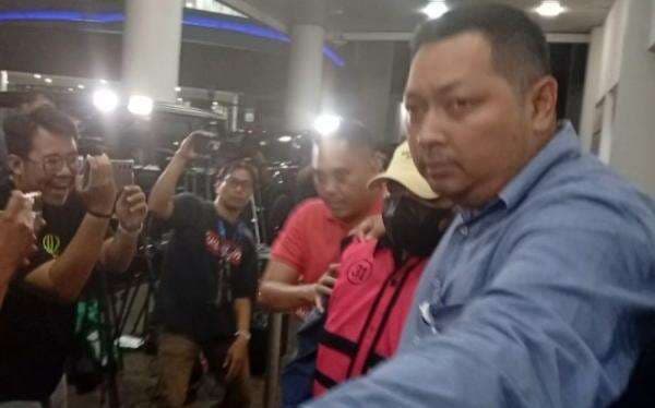 Hakim Tersangka Suap Vonis Lepas Korupsi CPO Sempat Titip Tas Isi Ponsel dan Uang Dolar ke Satpam