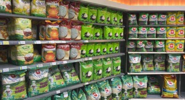 Bapanas Imbau Ritel Tak Tarik Stok Beras di Pasaran Demi Cegah Kenaikan Harga