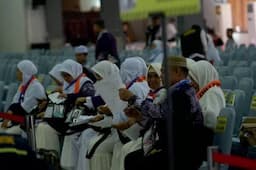 Hari Ini, 388 Jemaah Berangkat ke Tanah Suci dari Asrama Haji Jakarta