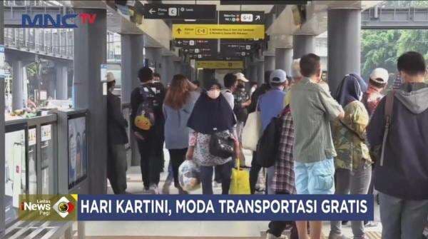 Spesial Hari Kartini, Perempuan di Jakarta Bisa Naik Transportasi Umum Gratis