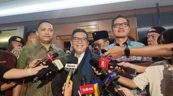 Hasto Masih Sempat Tertawa Setelah Sidang: Masih Belajar sebagai Terdakwa