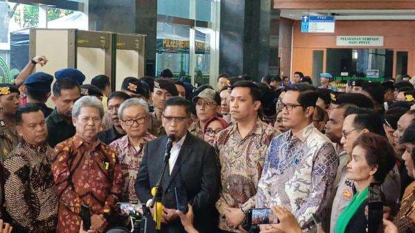 Hasto Menerima Vonis 3,5 Tahun Penjara Dalam Konteks Ketidakadilan
