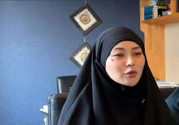 Perjalanan Hijrah Mantan Bintang JAV Rae Lil Black, Belajar Sholat dari YouTube