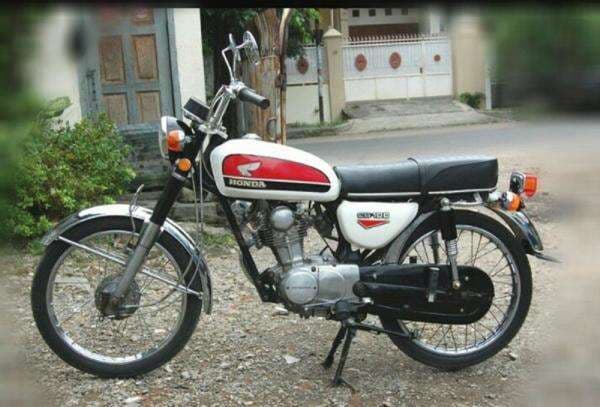 Kenapa Motor Honda CB100 Masih Jadi Idaman para Biker?
