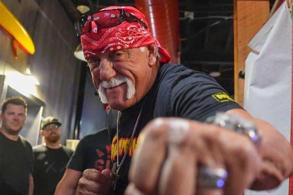 Hulk Hogan Meninggal Dunia Akibat Henti Jantung