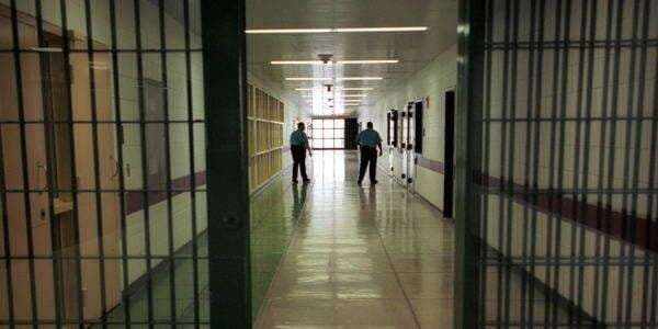 200 Lebih Napi Melarikan Diri dari Penjara Setelah Gempa Guncang Pakistan 200 Lebih Napi Melarikan Diri dari Penjara Setelah Gempa Guncang Pakistan