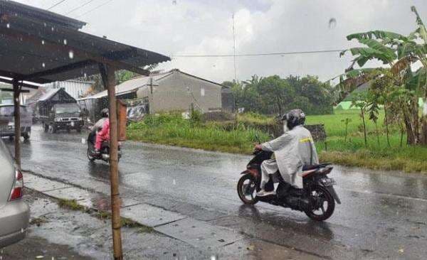 Prakiraan Cuaca Jakarta: Jaksel hingga Jakbar Diguyur Hujan Pagi Ini
