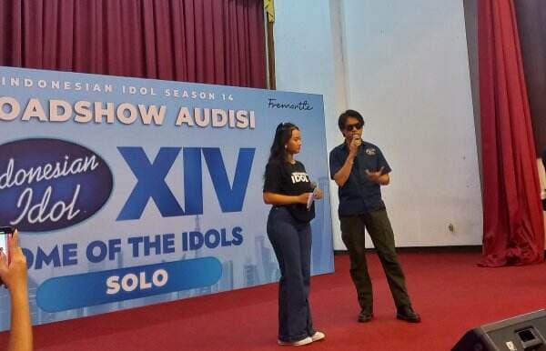 Rony Parulian Suntik Semangat Peserta Audisi Indonesian Idol Season XIV di Solo