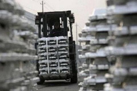 Kanada Pertimbangkan Beri Bantuan Dana untuk Perusahaan Aluminium yang Terdampak Tarif AS