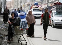 Israel Persiapkan Serangan Darat, 300 Ribu Warga Palestina Mengungsi dari Rafah