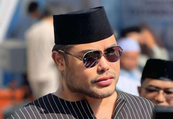 Ivan Gunawan Bangun Masjid Sebelum Berangkat Haji