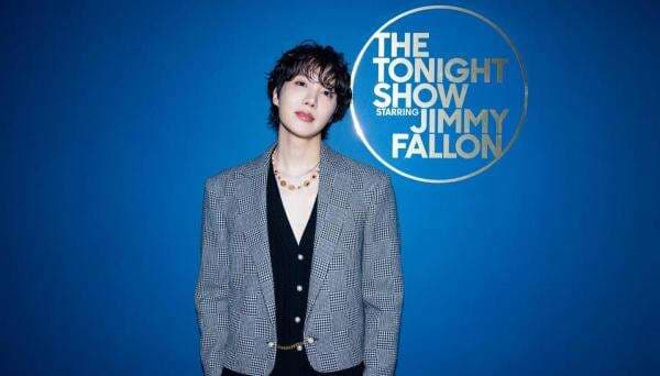 Viral J-Hope BTS Nongkrong di Kafe Jakarta dan Bawa Pulang Oleh-Oleh Kopi Asli Indonesia