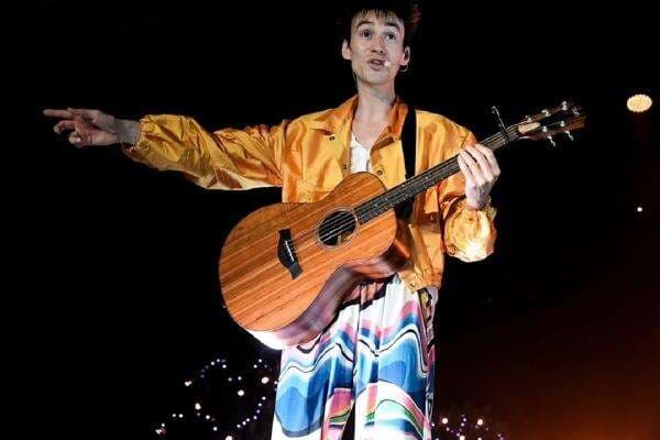 Lirik Lagu dan Chord Gitar Indonesia Pusaka Ciptaan Ismail Marzuki