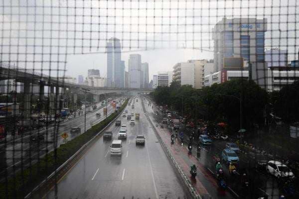 Prediksi Cuaca BMKG Hari Ini: Sejumlah Wilayah Jabodetabek Diguyur Hujan