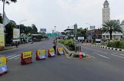 Jalur Puncak <i>One Way</i> Arah Jakarta Siang Ini
